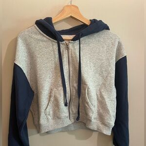 American Eagle cropped zip up
